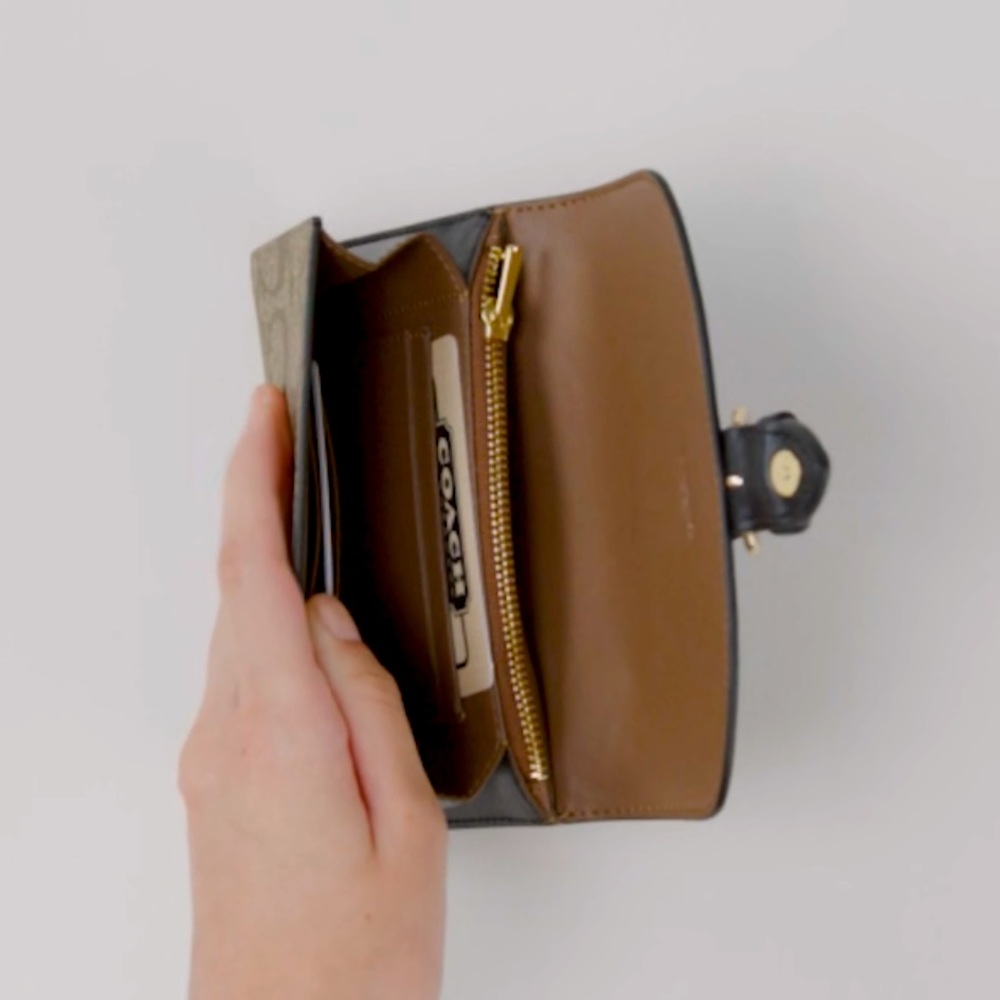 Coach medium Wallet - Picture 4 of 6